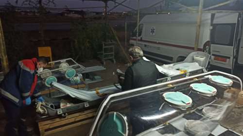 Κορονοϊός: Στην Αθήνα το C-130 με τους τρεις ασθενείς σε ειδική κάψουλα - Μεταφέρθηκαν σε νοσοκομεία [εικόνες]