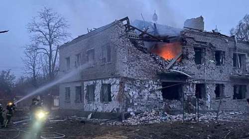 Βομβαρδισμό γηροκομείου με 56 νεκρούς καταγγέλλει το Κίεβο: &quot;Είναι μια πράξη γενοκτονίας&quot;