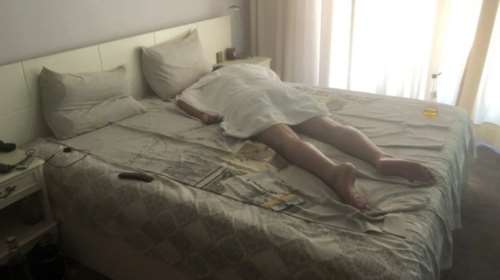 Νέες αποκαλυπτικές φωτογραφίες &quot;καίνε&quot; τον Μπορίσοφ: Προφυλακτικά, περίστροφο και χιλιάδες ευρώ στο συρτάρι του...