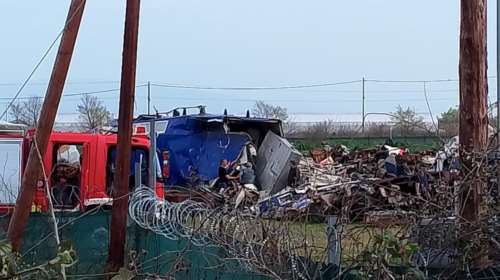 Τέμπη: Ο Δένδιας διαψεύδει τα περί μεταφοράς στρατιωτικού υλικού ή καυσίμων με την εμπορική αμαξοστοιχία