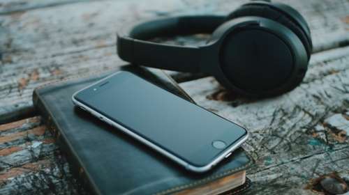 Πρεμιέρα σήμερα για το eVivlio.gov.gr - Δωρεάν πρόσβαση σε 20 λογοτεχνικά έργα σε ηχητική μορφή