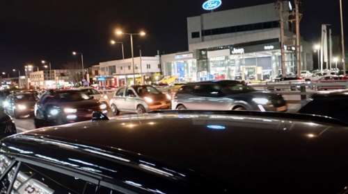 Στο &quot;κόκκινο&quot; η Κηφισίας μετά από τροχαίο στο &quot;Υγεία - Κομφούζιο και στα δύο ρεύματα [εικόνες]