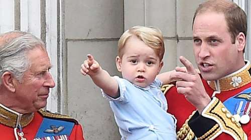 Πρίγκιπας Τζορτζ: Ο υπέροχος τρόπος που αγκαλιάζει τον πατέρα του στη νέα φωτογραφία