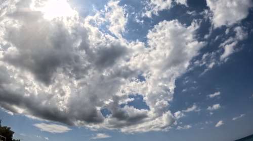 Η κακοκαιρία τελείωσε, αλλά οι τοπικές βροχές επιμένουν - Ποιες περιοχές αφορά