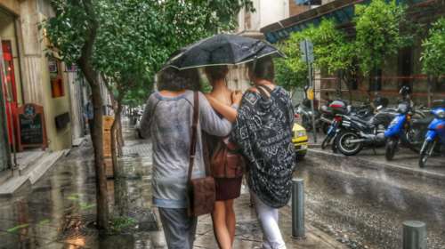 Κακοκαιρία &quot;Ιανός&quot;: Ερχονται καταιγίδες και θυελλώδεις άνεμοι - Πού θα είναι έντονα τα φαινόμενα