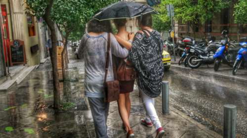 Προειδοποίηση Meteo: Έρχονται έντονες βροχές και καταιγίδες - Αγωνία για πλημμύρες σε Εύβοια