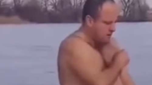 Ουκρανία: Ζήτησε από τη γυναίκα του να τραβήξει βίντεο καθώς βουτάει στο παγωμένο ποτάμι και...δεν βγήκε ποτέ