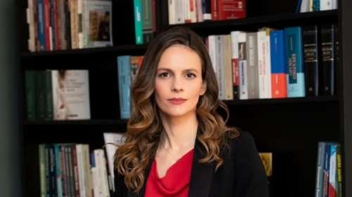 Εφη Αχτσιόγλου: Για την προοπτική της ελληνικής οικονομίας απαιτείται αλλαγή πολιτικής