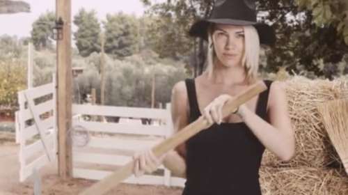 &#39;&#39;Η Φάρμα&#39;&#39;: Στο νοσοκομείο η Σάσα Μπάστα – Γιατί αποχώρησε η τραγουδίστρια [Βίντεο]