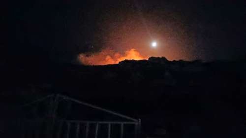 Φωτιά στην Κάρυστο: Καίγεται δασική έκταση κοντά στους οικισμούς Βρέστηδες και Πρηνιά