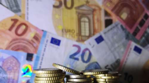 Πότε θα καταβληθούν τα τελευταία επιδόματα της χρονιάς: Όλες οι ημερομηνίες - Πάνω από 1,5 εκατ. οι δικαιούχοι