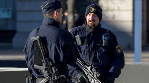 Συναγερμός στη Στοκχόλμη - Πληροφορίες για πυροβολισμούς σε εμπορικό κέντρο