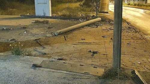 ΙΧ καρφώθηκε σε κολώνα στο Μαρκόπουλο: Ένας 27χρονος νεκρός και μία 23χρονη σοβαρά τραυματίας