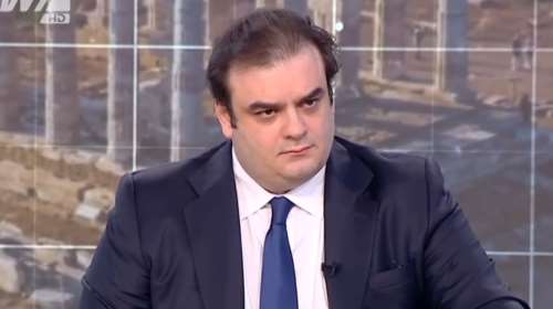 Πιερρακάκης: Πολλές οι αποβολές για κινητά στα σχολεία – Οι συγχωνεύσεις τμημάτων είναι λύση, όχι πρόβλημα