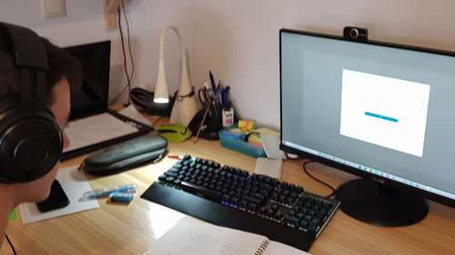 Κλειστά τα δημοτικά από Δευτέρα: Πώς και ποιες ώρες θα γίνεται η τηλεκπαίδευση - Πότε ξεκινά