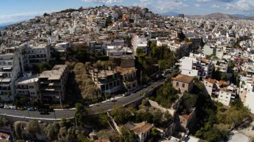 Πόσα χρόνια πρέπει να δουλεύουμε για να αγοράσουμε ένα σπίτι - Τέσσερα επιπλέον λόγω αύξησης τιμών