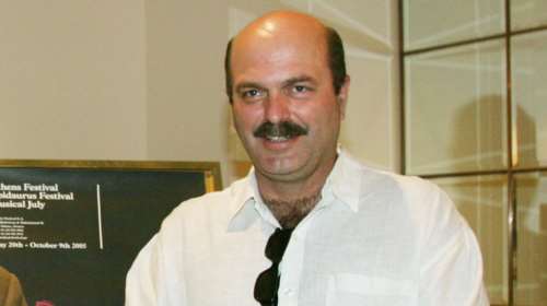 Απώλεια για το θέατρο: Πέθανε ο γνωστός σκηνοθέτης Γιάννης Καραχισαρίδης