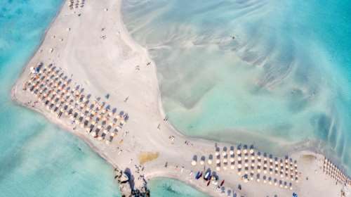 Δύο ελληνικοί &quot;παράδεισοι&quot; στη λίστα με τους top 5 ανερχόμενους προορισμούς του κόσμου