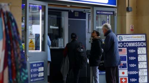 Χαστούκι ΔΝΤ στη Βρετανία: Τα "Τρασονόμικς" και γιατί η βρετανική οικονομία θεωρείται η νέα Ιταλία για τις αγορές