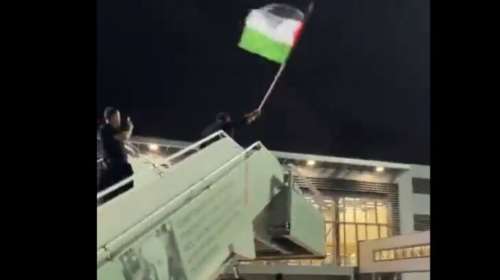 Ρωσία: Εισβολή φιλοπαλαιστινίων στο αεροδρόμιο του Νταγκεστάν - Θα προσγειωνόταν αεροσκάφος από το Ισραήλ [βίντεο]