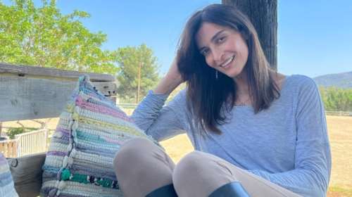 Η Αντιγόνη Κουλουκάκου ποζάρει στο ασανσέρ με φουσκωμένη κοιλίτσα - Οι πρώτες φωτογραφίες της εγκυμοσύνης της