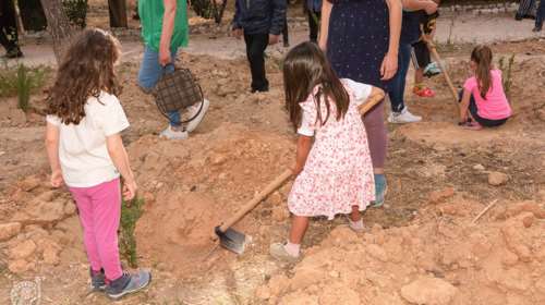 Στοιχεία - σοκ για την παιδική φτώχεια: Χιλιάδες παιδιά έως 15 ετών στερούνται βασικά αγαθά - Τα ευρήματα  της έρευνας
