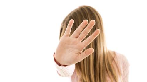 Φρίκη στην Ημαθία: Ιδιοκτήτης στάβλου παρενόχλησε ανήλικα κορίτσια σε εκδρομή, ενώ έκαναν ιππασία