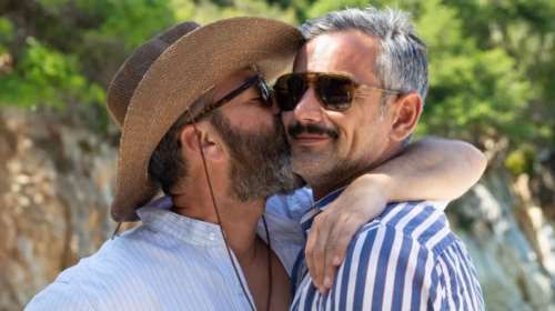 Χώρισε ο Άγγελος Μπράτης: "Χαίρομαι που η ελληνική τηλεόραση έδειξε ένα γκέι ζευγάρι"