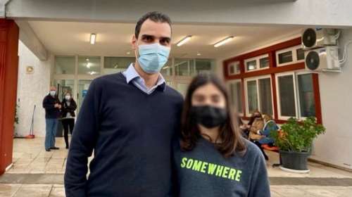 Εμβολιάστηκε η κόρη του Μάριου Θεμιστοκλέους:  &quot;Το δώρο της επιστήμης μας στο δώρο της ζωής μου&quot;