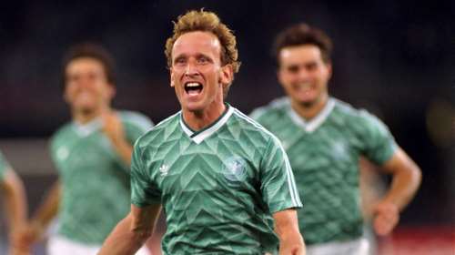 Πέθανε ο θρύλος του γερμανικού ποδοσφαίρου Αντρέας Μπρέμε