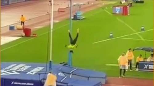 Εμμανουήλ Καραλής: Γλίστρησε λόγω βροχής το κοντάρι του στο Diamond League, αλλά δεν έχασε το χιούμορ του [βίντεο]