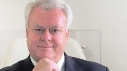 Κέρκυρα: Αγωνία για τον γιατρό που παρέλυσε μετά τη 2η δόση του εμβολίου – Τα συμπτώματα και οι εξετάσεις [βίντεο]