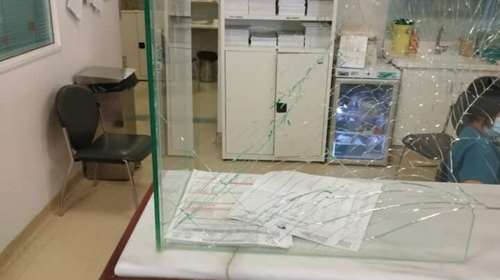 Νοσοκομείο Αγρινίου: Γυαλιά καρφιά τα έκαναν Ρομά - Έντρομοι οι ασθενείς