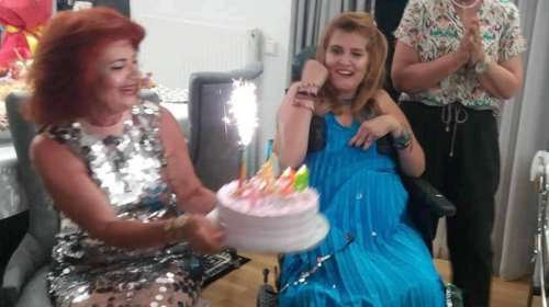 Η Μυρτώ της Πάρου γιόρτασε τα γενέθλιά της: Η συγκινητική ανάρτηση της μητέρας της - &quot;Θα στέκομαι άγρυπνος φρουρός στο πλάι σου&quot;