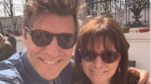 Στον Έβρο η Κατερίνα Σακελλαροπούλου: Selfie με Στάνκογλου και παραδοσιακό βάψιμο αυγών [Εικόνες]