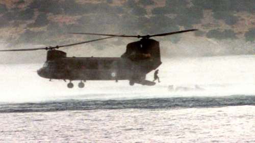 Συνετρίβη ελικόπτερο του ΝΑΤΟ κοντά στην Κεφαλονιά - Ενας νεκρός και πέντε αγνοούμενοι [Βίντεο]