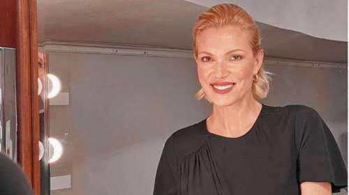 Βίκυ Καγιά: Η υιοθεσία και η φωτογραφία του γιου της με την πιο τρυφερή αγκαλιά