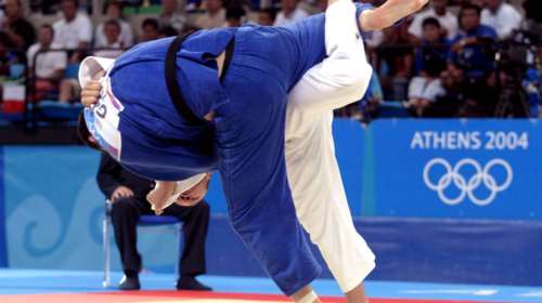 Χρυσός Ολυμπιονίκης της Αθήνας κατηγορείται για τρεις δολοφονίες