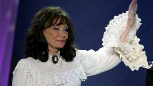 Λορέτα Λιν: Πέθανε η θρυλική τραγουδίστρια της κάντρι και κορυφαία φεμινίστρια