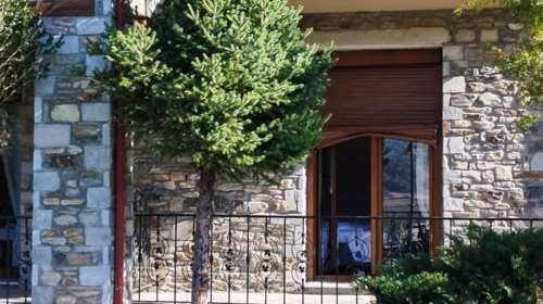 Φλώρινα: Μάχη δίνει ο 48χρονος - Στη ΜΕΘ με εγκεφαλικό οίδημα και πνευμονία από εισρόφηση - Ψάχνουν τα αίτια της διαρροής