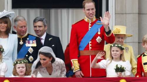 Το βέτο του πρίγκιπα Γουίλιαμ για την πεθερά του και η &quot;διαβολική&quot; Κάρολ Μίντλετον: &quot;Δεν δέχομαι αντίρρηση&quot;