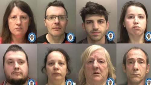 Σκληροί παιδεραστές στη Βρετανία: Γιατί οι Αρχές κράτησαν μυστικές τις τρεις δίκες με τους 21 παιδοβιαστές