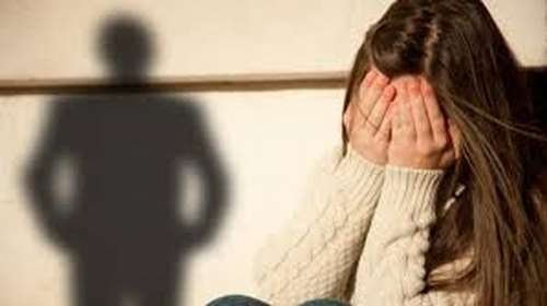 Κακοποίηση 11χρονης στο Λασίθι - Σοκάρει η μαρτυρία γείτονα: &#39;&#39;Το παιδί είχε μώλωπες, ξέραμε ότι έδερνε τη γυναίκα του&#39;&#39;