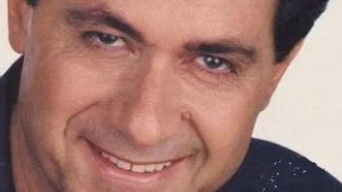 Πέθανε ο λαϊκός τραγουδιστής Κώστας Καρουσάκης - Ηταν στη σκηνή στο τριπλό φονικό του Νίκου Κοεμτζή