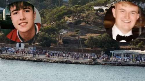 Ο συγκινητικός αποχαιρετισμός στους δύο 18χρονους στην Ίο από τους φίλους και συμμαθητές τους - Με τιμητικό &quot;άγημα&quot;