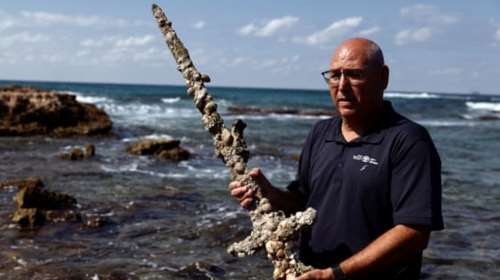 Ισραήλ: Δύτης βρήκε τυχαία μεσαιωνικό σπαθί των Πρώτων Σταυροφοριών- Ηλικίας 900 ετών [εικόνες - βίντεο]