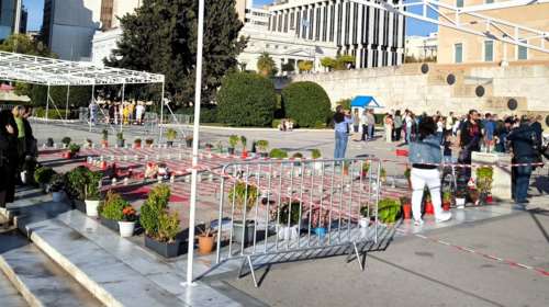 Συναγερμός στην κυβέρνηση ενόψει παρελάσεων μετά την επίθεση στον Βορίδη - Στο κόκκινο η πόλωση στην πολιτική σκηνή