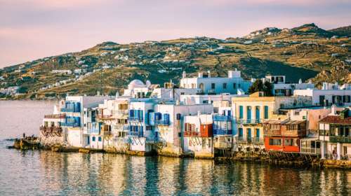 Αυτά είναι τα πέντε αγαπημένα ελληνικά νησιά των Γάλλων - Προτιμούν το &quot;βαρύ πυροβολικό&quot;