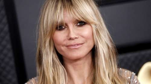 Χάιντι Κλουμ: Έγκυος και πανέμορφη στην πασαρέλα της Victoria&#39;s Secret