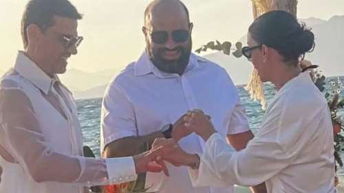 Παντελής Τουτουντζής: &quot;Αγάπη δίχως όρια!&quot; στο γάμο του δίπλα στο κύμα - Παντρεύτηκε με πολιτικό τον σύντροφό του